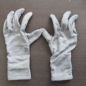 Nike running grey gloves
